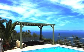 Dio Guesthouses